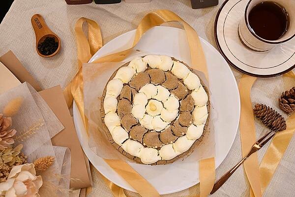 【工典甜點】將台灣在地風味結合法式甜點做結合，打造最獨一無二的千層蛋糕新嘗試＊今年中秋就送上最具有特