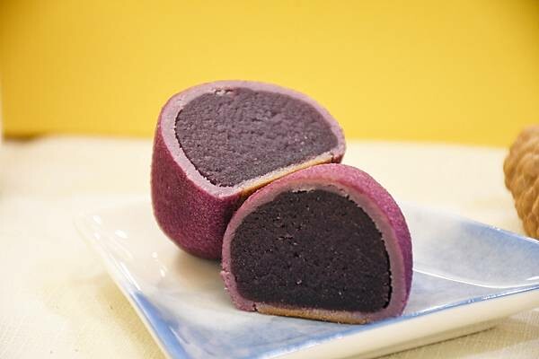 【工典甜點】將台灣在地風味結合法式甜點做結合，打造最獨一無二的千層蛋糕新嘗試＊今年中秋就送上最具有特