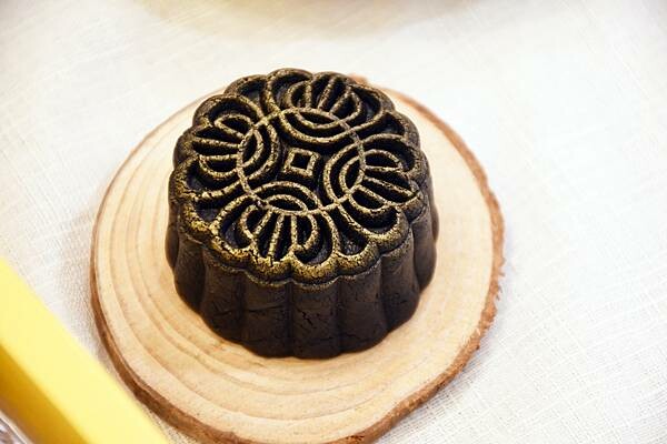 【工典甜點】將台灣在地風味結合法式甜點做結合，打造最獨一無二的千層蛋糕新嘗試＊今年中秋就送上最具有特