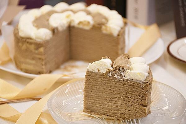 【工典甜點】將台灣在地風味結合法式甜點做結合，打造最獨一無二的千層蛋糕新嘗試＊今年中秋就送上最具有特