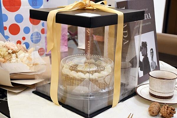 【工典甜點】將台灣在地風味結合法式甜點做結合，打造最獨一無二的千層蛋糕新嘗試＊今年中秋就送上最具有特