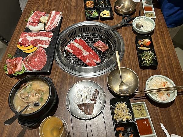 【台南東區美食】姜滿堂존맛탱 台南南紡店～食材新鮮，肉的品質