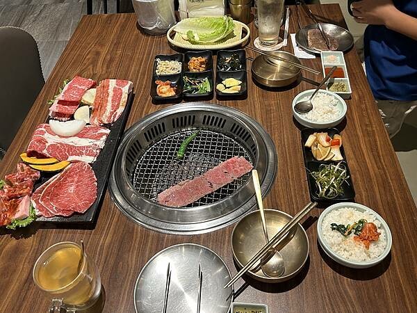 【台南東區美食】姜滿堂존맛탱 台南南紡店～食材新鮮，肉的品質