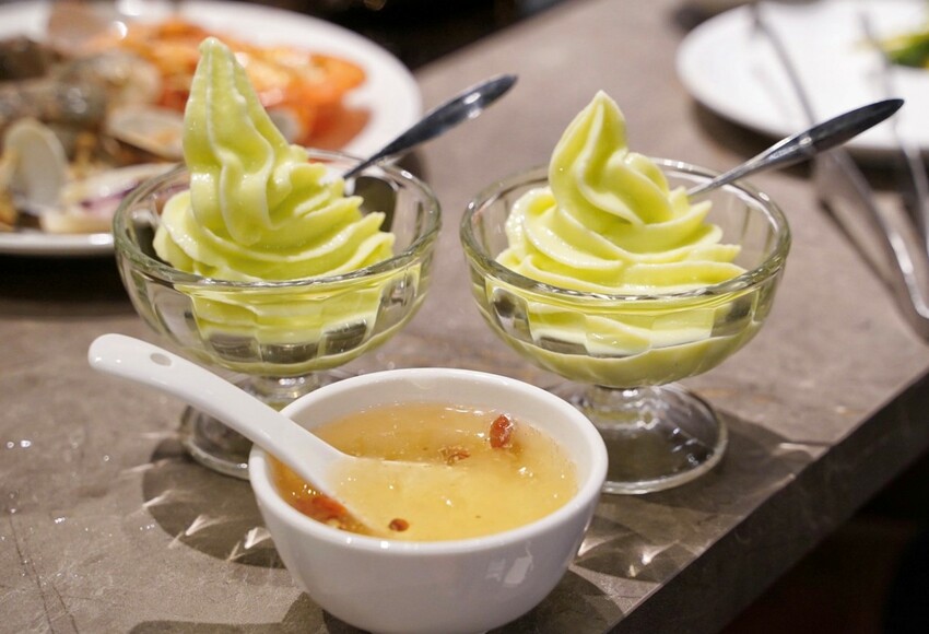 【新竹美食】竹北遠百周邊新開幕「酉Shabu」精緻鍋物，有現撈生猛海鮮、豐富蔬菜自助吧！氣派的裝潢特別適合聚餐，更有多間包廂可以預約～ - 阿華田的美食日記