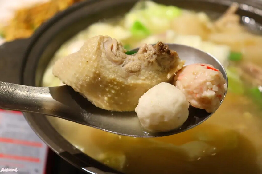 [高雄三民區熱炒推薦]天嚐地酒熱炒店/招牌成都老鴨鍋/金沙蝦