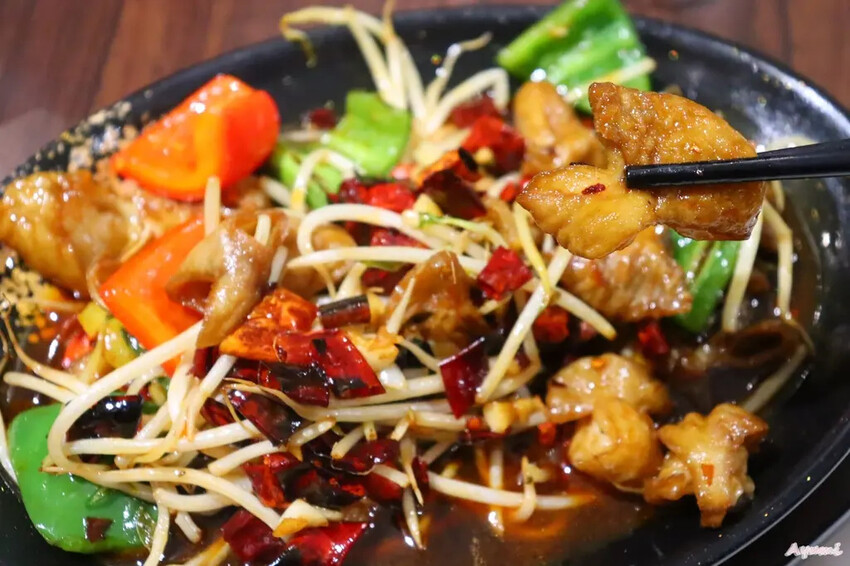 [高雄三民區熱炒推薦]天嚐地酒熱炒店/招牌成都老鴨鍋/金沙蝦