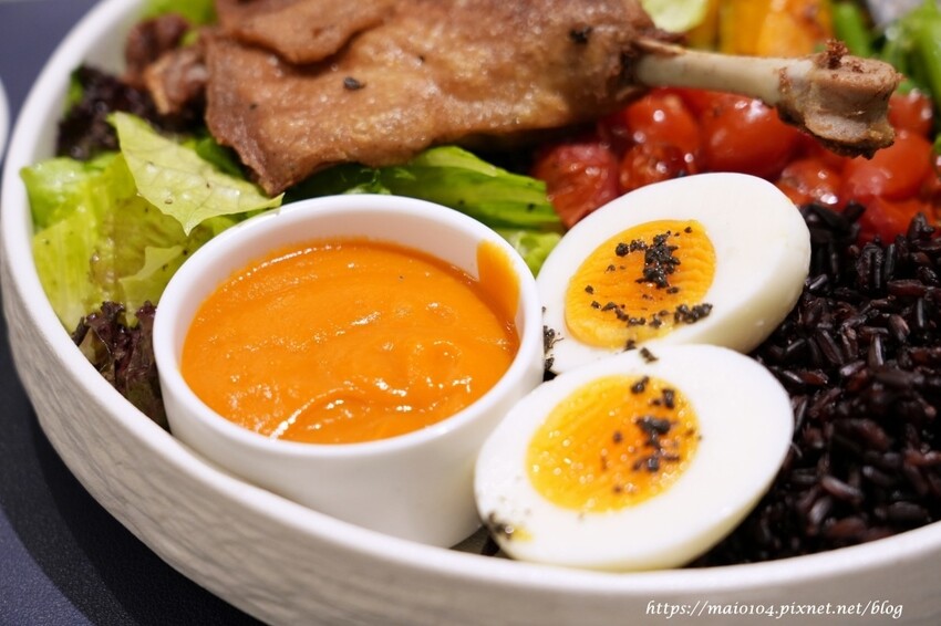 桃園中壢美食|Légumes拾青。春歐風饗樂健康料理~中壢健康餐推薦,餐點份量十足、健康美味,歐風用餐環境