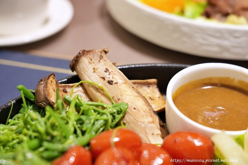 桃園中壢美食|Légumes拾青。春歐風饗樂健康料理~中壢健康餐推薦,餐點份量十足、健康美味,歐風用餐環境