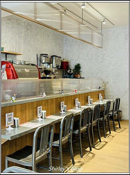 捷運南京復興站 ‧ Zackey 朝起 Luther Bur