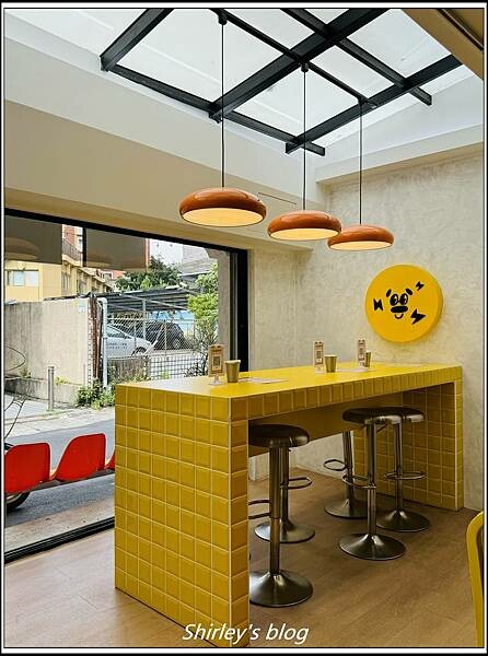 捷運南京復興站 ‧ Zackey 朝起 Luther Bur