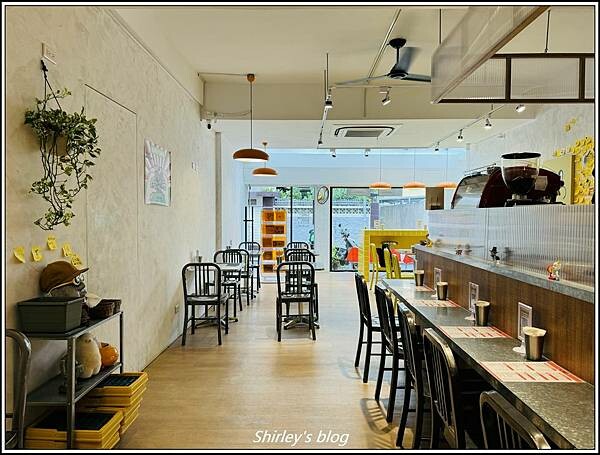 捷運南京復興站 ‧ Zackey 朝起 Luther Bur