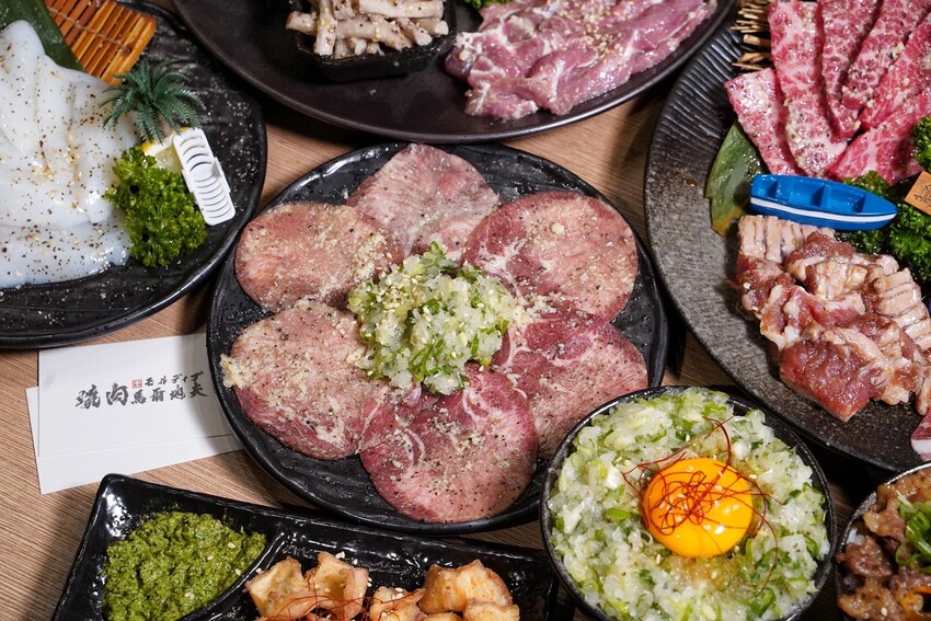 新竹燒肉新選擇！「燒肉モルディブ馬爾地夫」是一間主打內臟為主的度假型燒肉店，擁有日式的用餐氛圍及環境，更有日本職人精神的態度！ - 阿華田的美食日記