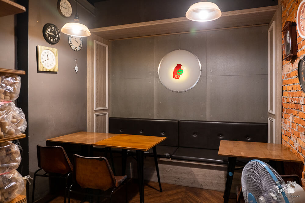 高雄飲料傳奇！老江紅茶牛奶24小時營業，超過70年老店必喝。