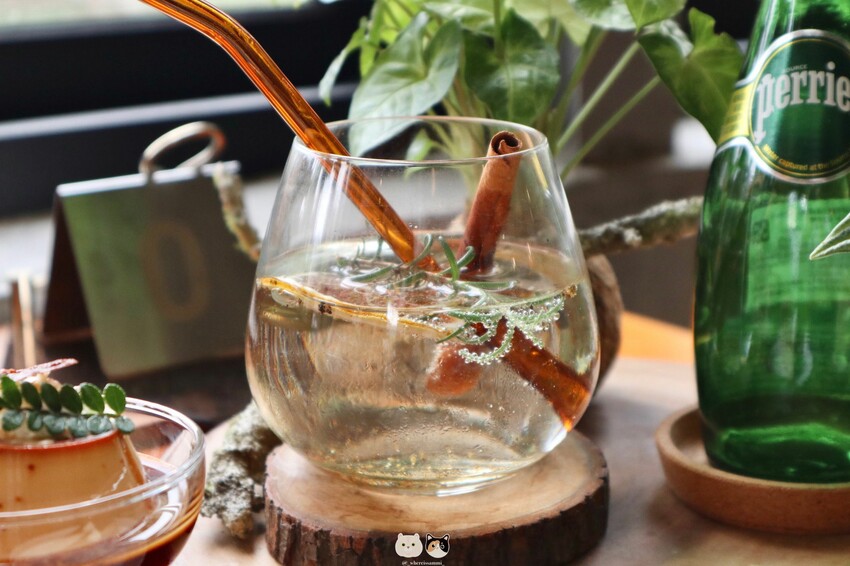 高雄美濃咖啡廳|也香咖飛 Yé Xiang Café．植栽與咖啡香圍繞滿屋．高雄咖啡廳推薦、美濃民俗村附近超美咖啡廳!