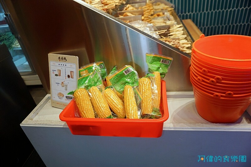 【西門站】焦糖楓串燒西門店-平價串燒，食材新鮮、特殊漢方烤肉粉，鹹甜入味超好吃