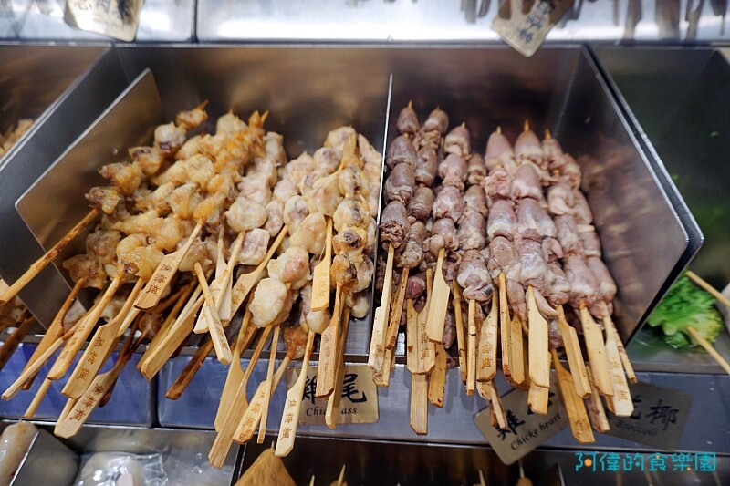 【西門站】焦糖楓串燒西門店-平價串燒，食材新鮮、特殊漢方烤肉粉，鹹甜入味超好吃