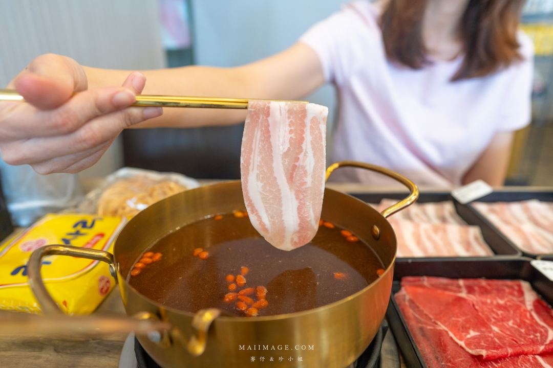 龍潭美食懶鍋,火鍋吃到飽,還有豐富自助吧無限供應!