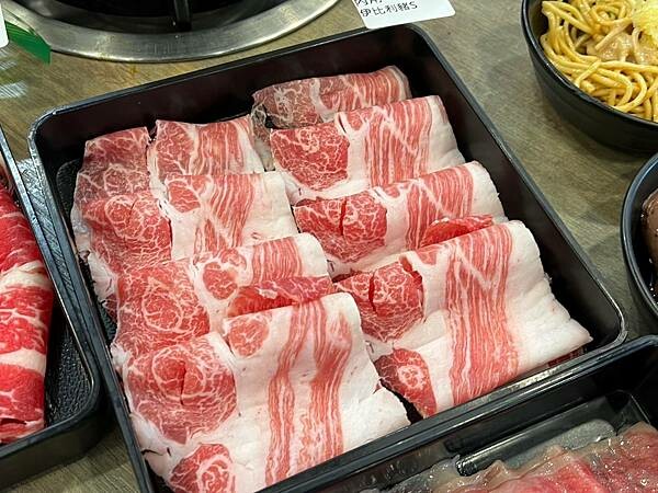 *(龍潭美食)懶鍋時尚湯鍋北龍店~自助蔬食百匯只要299元超 *(龍潭美食)懶鍋時尚湯鍋北龍店~自助蔬食百匯只要299元超