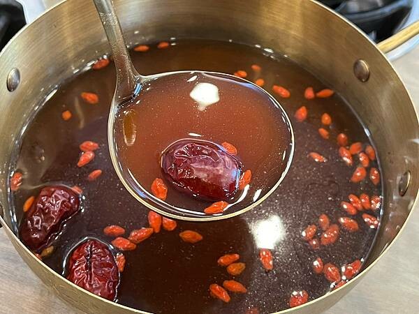 *(龍潭美食)懶鍋時尚湯鍋北龍店~自助蔬食百匯只要299元超 *(龍潭美食)懶鍋時尚湯鍋北龍店~自助蔬食百匯只要299元超