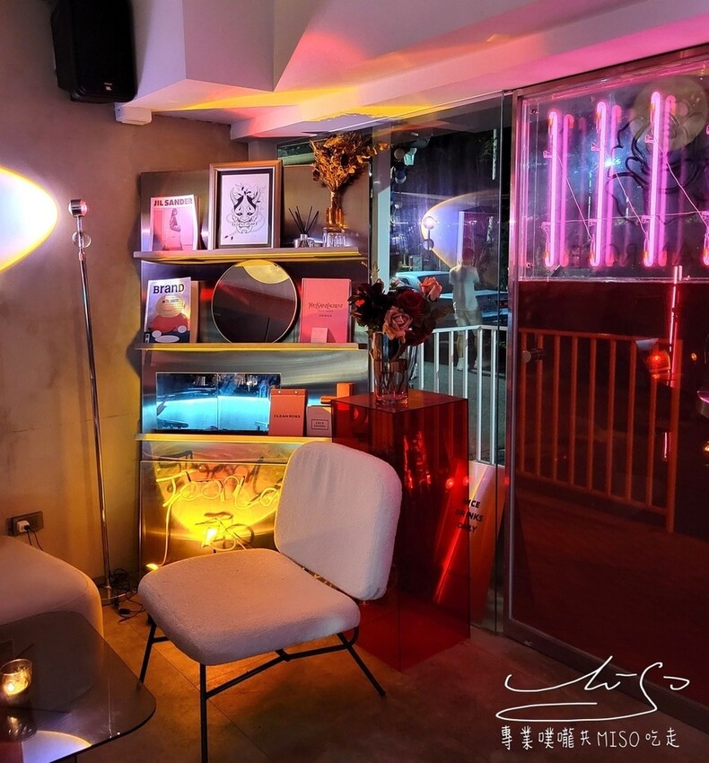 【大直酒吧推薦】Clean Rose ➤ 燈光美氣氛佳隨便一個角落都超好拍！台北酒吧推薦，IG打卡熱點！