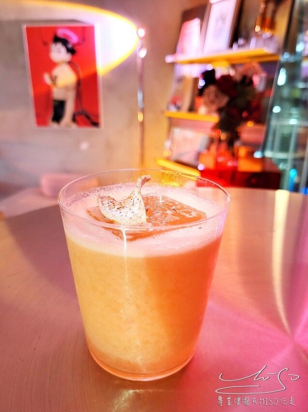 【大直酒吧推薦】Clean Rose ➤ 燈光美氣氛佳隨便一個角落都超好拍！台北酒吧推薦，IG打卡熱點！