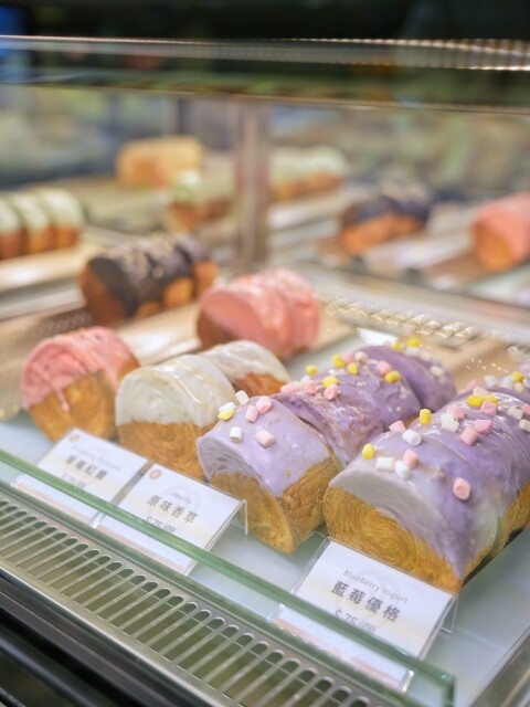 【台中食記】爆紅圓可頌新品牌〔 蝸頌 〕目前只在台中新光三越快閃到6/5,買四送一要買要快喔!