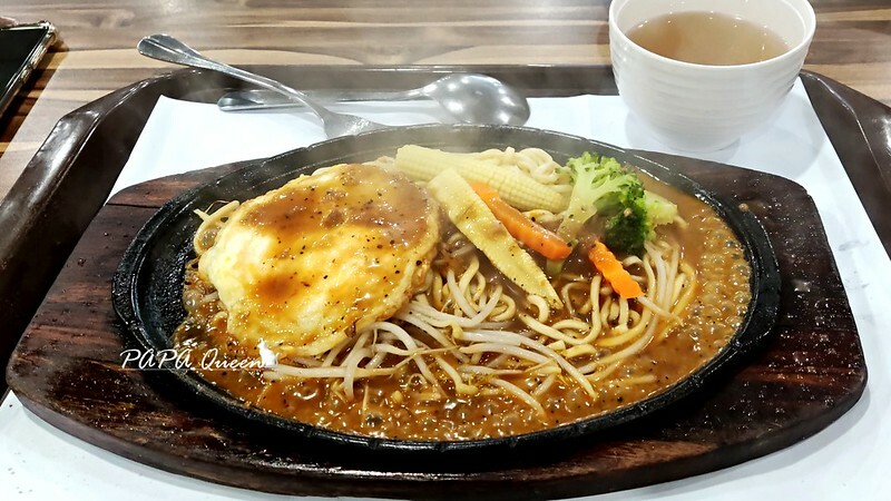 台中｜素食 國際耀谷 那一年我們的泡沫紅茶坊 ，沙鹿素食 簡餐店!