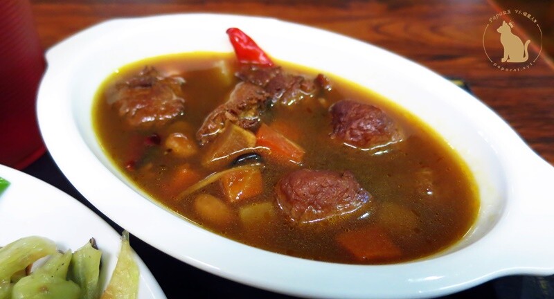 台中｜素食 國際耀谷 那一年我們的泡沫紅茶坊 ，沙鹿素食 簡餐店!