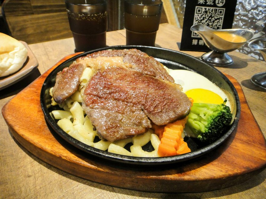 【美食】「JT 吉蒂牛排」精緻排餐，中壢青埔牛排推薦，中壢聚