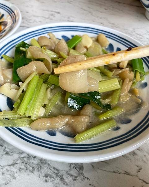 29號各式小炒｜鹽埕區美食｜平價熱炒｜家常料理小店｜豆干炒三層肉必點