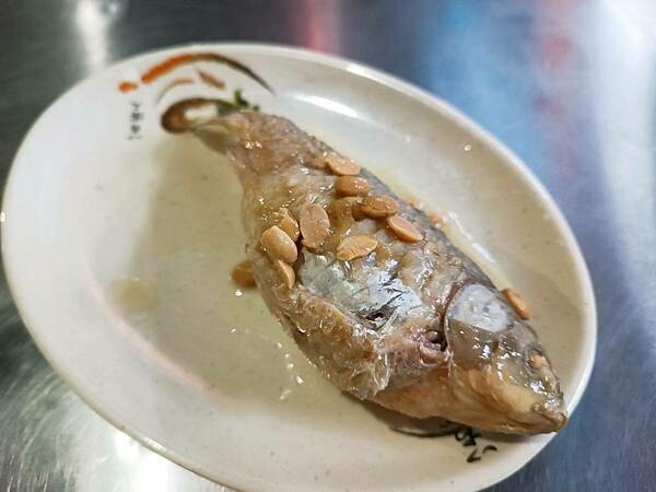 高雄市鹽埕區媽媽今天休息吧！適合小家庭一起用餐的【29號各式小炒】推薦給大家！平價熱炒、乾淨的環境，用餐起來好舒服