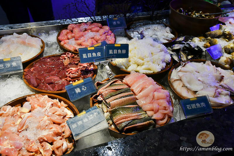 饗麻饗辣PLUS最奢華A5和牛吃到飽開箱，超豪華海鮮、活蝦、熟食任你吃，有紅白酒、莫凡彼冰淇淋