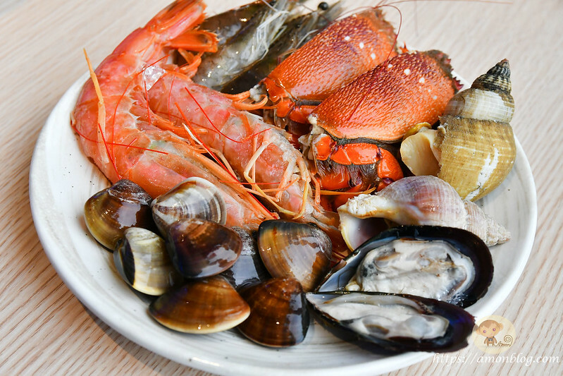 饗麻饗辣PLUS最奢華A5和牛吃到飽開箱，超豪華海鮮、活蝦、熟食任你吃，有紅白酒、莫凡彼冰淇淋