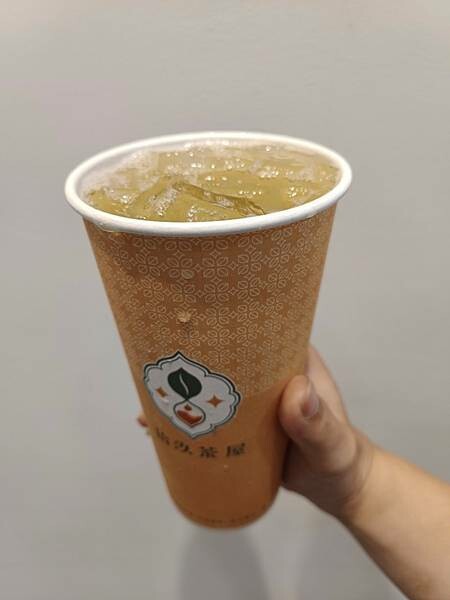 Toyz品牌「拾汣茶屋」新竹金山店。我們倒流時光只為還你一杯小確幸/激推紅柚翠綠/口感系特調