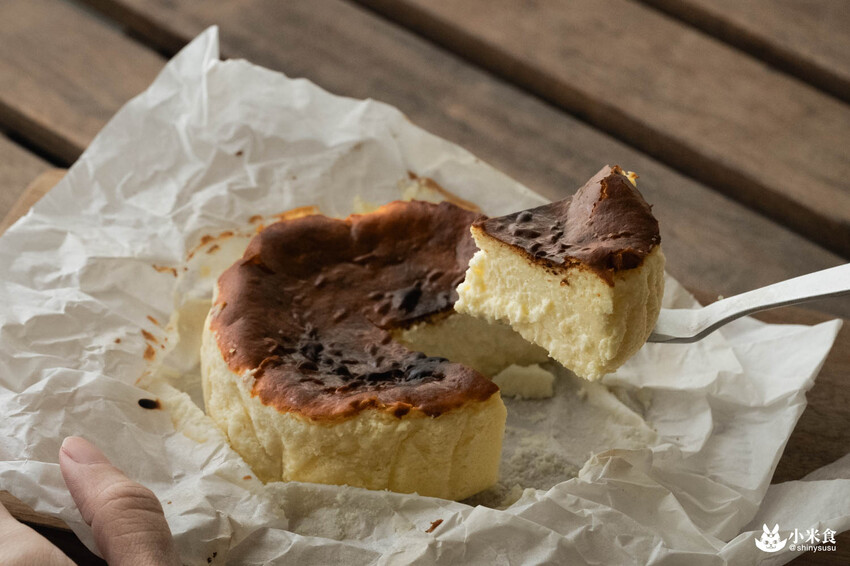 Rich Bear 瑞瑞食研所｜台中新光三越中港店快閃｜2種口味乳香蛋糕捲，國王級美味巴斯克｜桃園甜點店｜可麗露推薦必吃 - 小米食