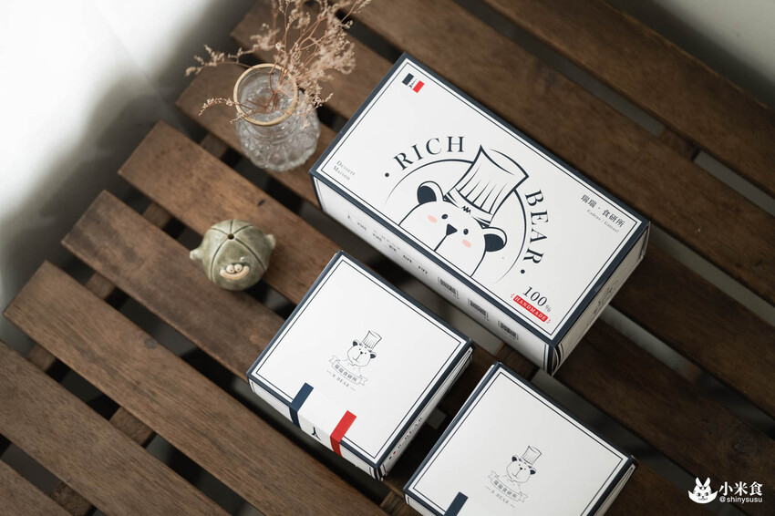 Rich Bear 瑞瑞食研所｜台中新光三越中港店快閃｜2種口味乳香蛋糕捲，國王級美味巴斯克｜桃園甜點店｜可麗露推薦必吃 - 小米食