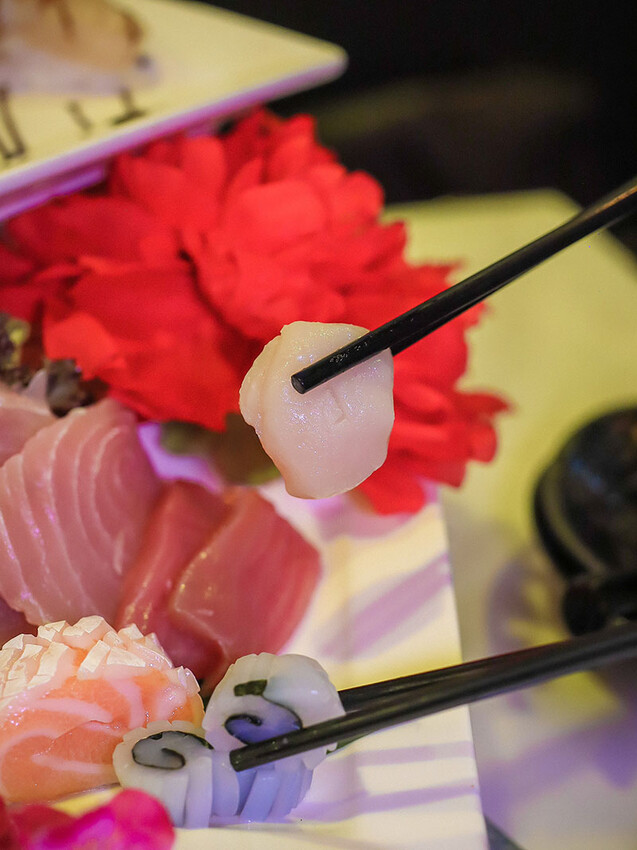 名古屋料亭居酒屋經國店 單點+無菜單料理吃生魚片、握壽司、現流海魚私房菜，九點過後邊吃飯邊唱歌氣氛超Chill