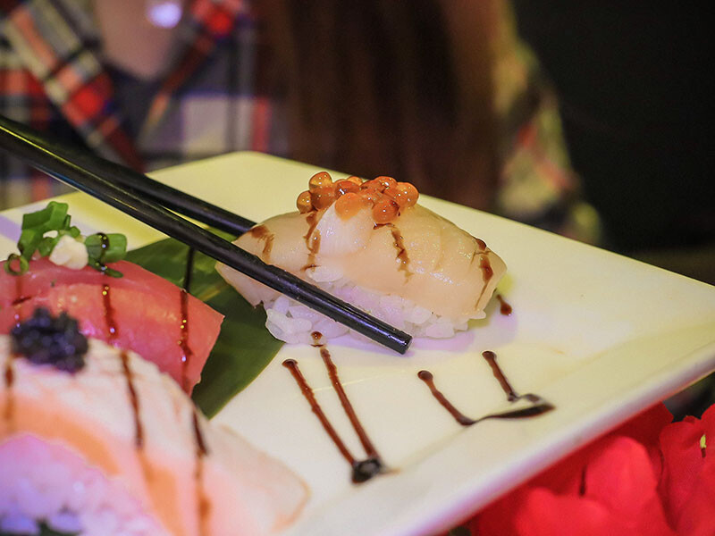 名古屋料亭居酒屋經國店 單點+無菜單料理吃生魚片、握壽司、現流海魚私房菜，九點過後邊吃飯邊唱歌氣氛超Chill