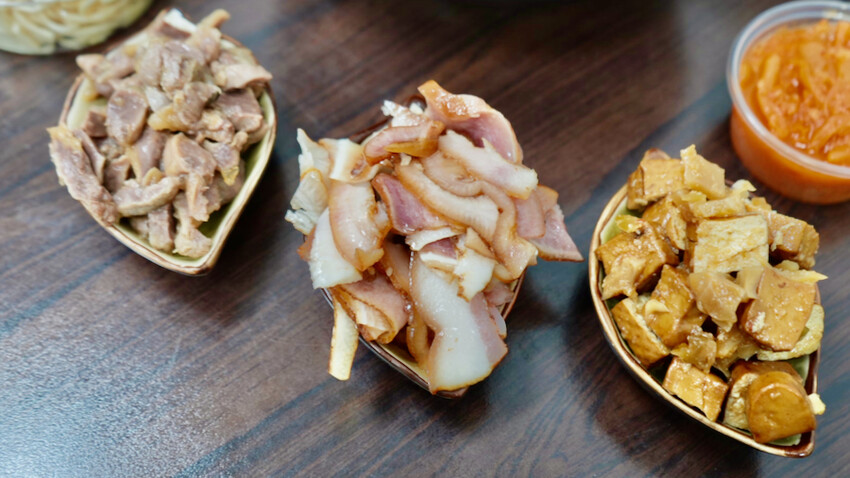 [新莊美食] 食在幸福-邱記（新莊幸福店）｜新莊中和街排隊美食推薦！夏天必吃銅板美食「雞絲涼麵」