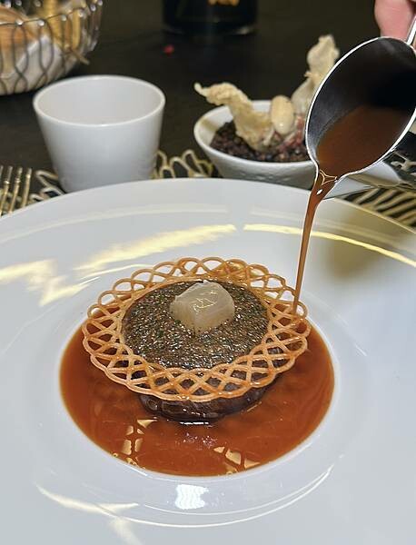 [信義區美食] CLOVER BELLAVITA 法國傳奇摘星主廚台灣首店 法式料理 #信義區市政府美食 @蛋寶趴趴go