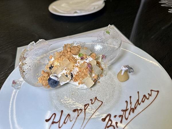 [信義區美食] CLOVER BELLAVITA 法國傳奇摘星主廚台灣首店 法式料理 #信義區市政府美食 @蛋寶趴趴go