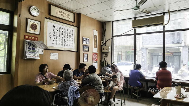 清水素食｜ 慧德齋 素食手工桿麵!　需要拿號碼牌的酷酷麵店　這家麵是自己做!