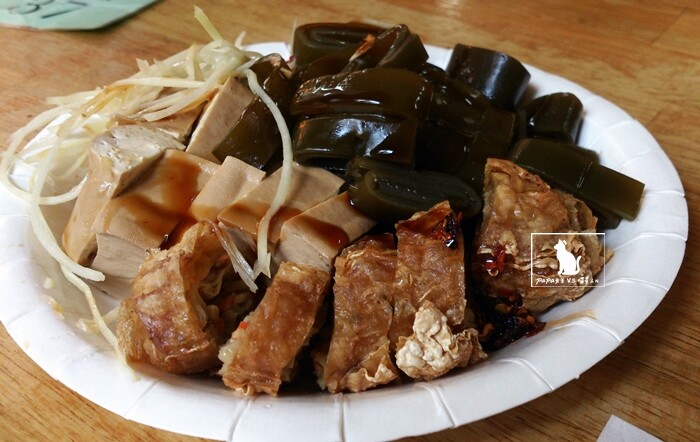 清水素食｜ 慧德齋 素食手工桿麵!　需要拿號碼牌的酷酷麵店　這家麵是自己做!