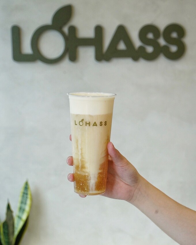 【LOHASS樂活事鮮果茶】手搖飲料、銅鑼燒一次滿足!組合搭配還能省$5元!現做銅鑼燒還有多款口味選擇,飲品還能免費加珍珠,完全是下午茶新選擇~ - 阿華田的美食日記