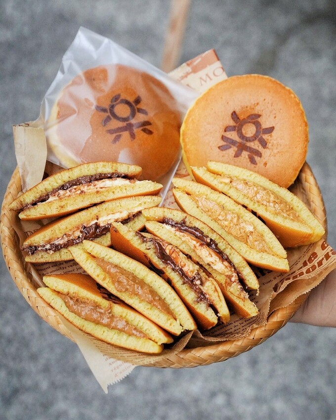 【LOHASS樂活事鮮果茶】手搖飲料、銅鑼燒一次滿足!組合搭配還能省$5元!現做銅鑼燒還有多款口味選擇,飲品還能免費加珍珠,完全是下午茶新選擇~ - 阿華田的美食日記