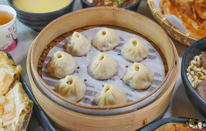好手藝之高雄手工北方麵食必吃 湘帥客棧，招牌甜烙餅、爆漿豬肉餡餅、爽口小籠湯包、老饕最愛蔥油餅 - 跟著尼力吃喝玩樂＆親子生活