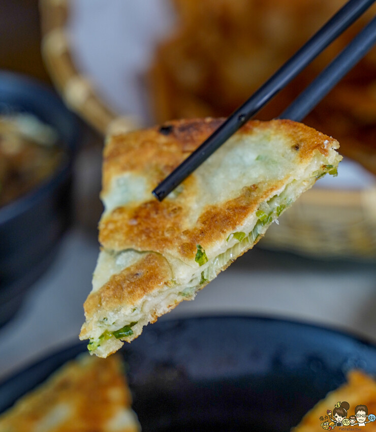 好手藝之高雄手工北方麵食必吃 湘帥客棧，招牌甜烙餅、爆漿豬肉餡餅、爽口小籠湯包、老饕最愛蔥油餅 - 跟著尼力吃喝玩樂＆親子生活