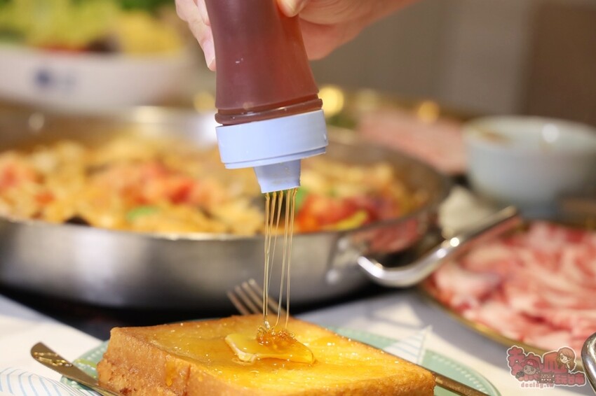 【台南美食】春囍打邊爐！獨家風味正宗酸菜魚，Prime雪花牛、松阪豬通通買一送一 - 熱血玩台南。跳躍新世界