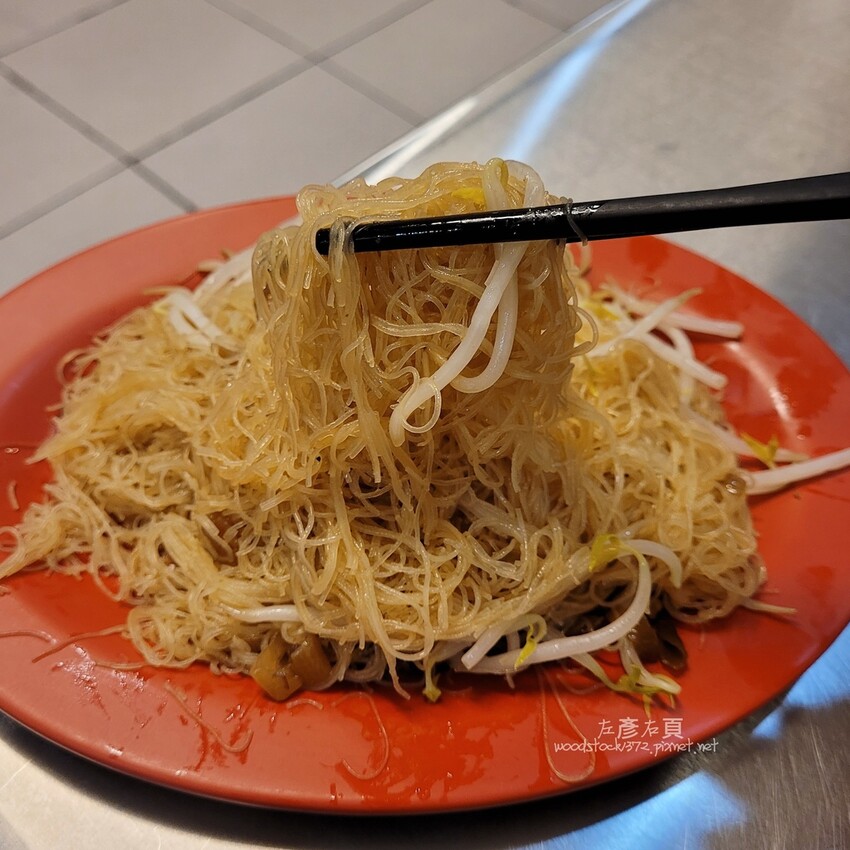 台南東區小吃_香香古早味炒米粉豬血湯_台式美食