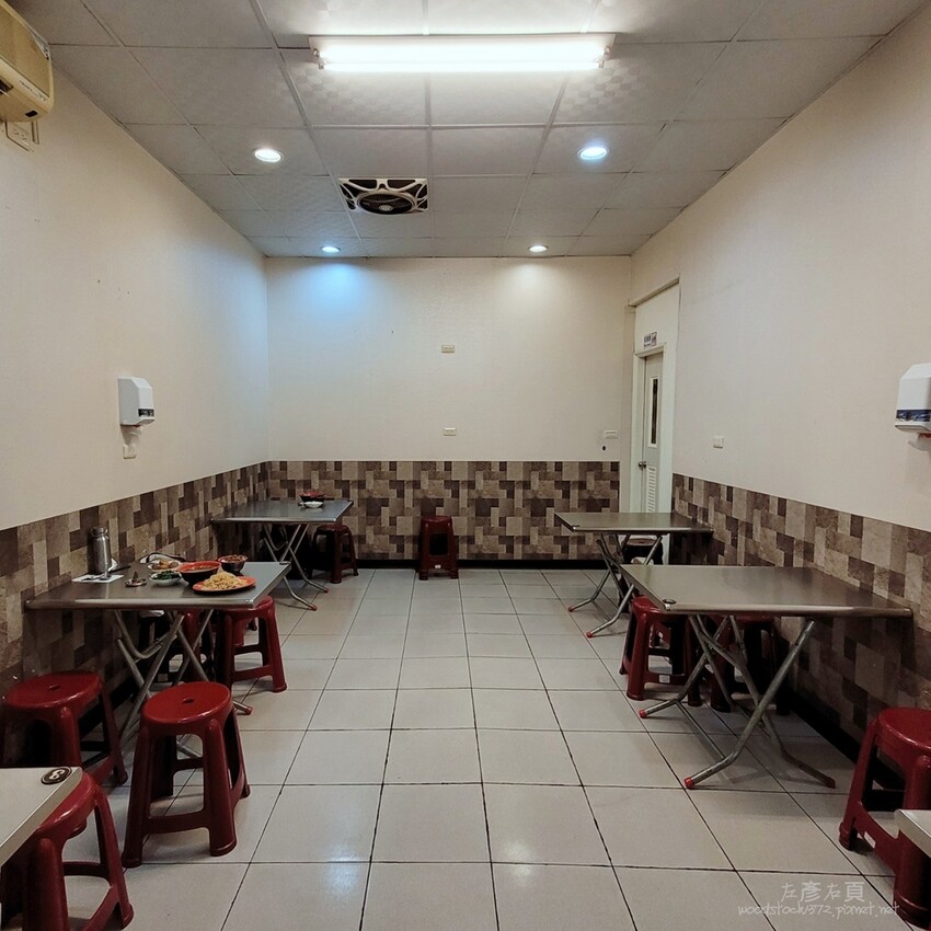 台南東區小吃_香香古早味炒米粉豬血湯_台式美食